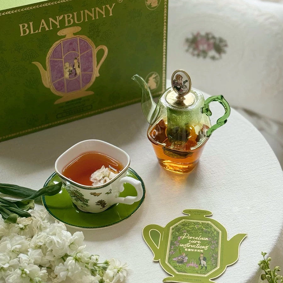 BLAN BUNNY — The Emerald Journey of Tea