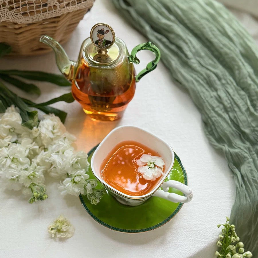 BLAN BUNNY — The Emerald Journey of Tea